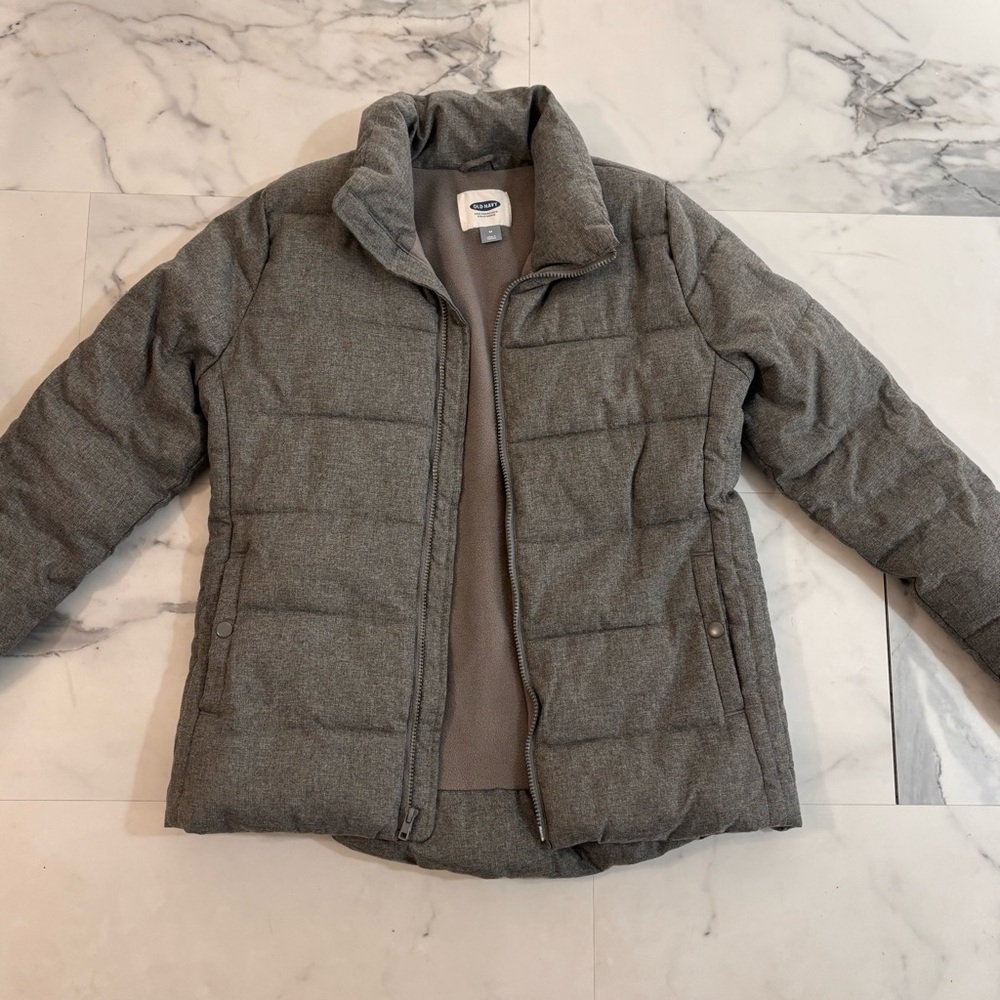 🩶Old Navy🩶 Gray Puffer Coat